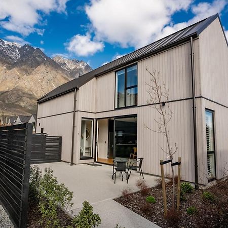 Nestled Below The Remarkables Queenstown Exterior foto