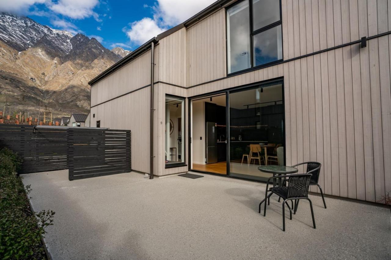 Nestled Below The Remarkables Queenstown Exterior foto