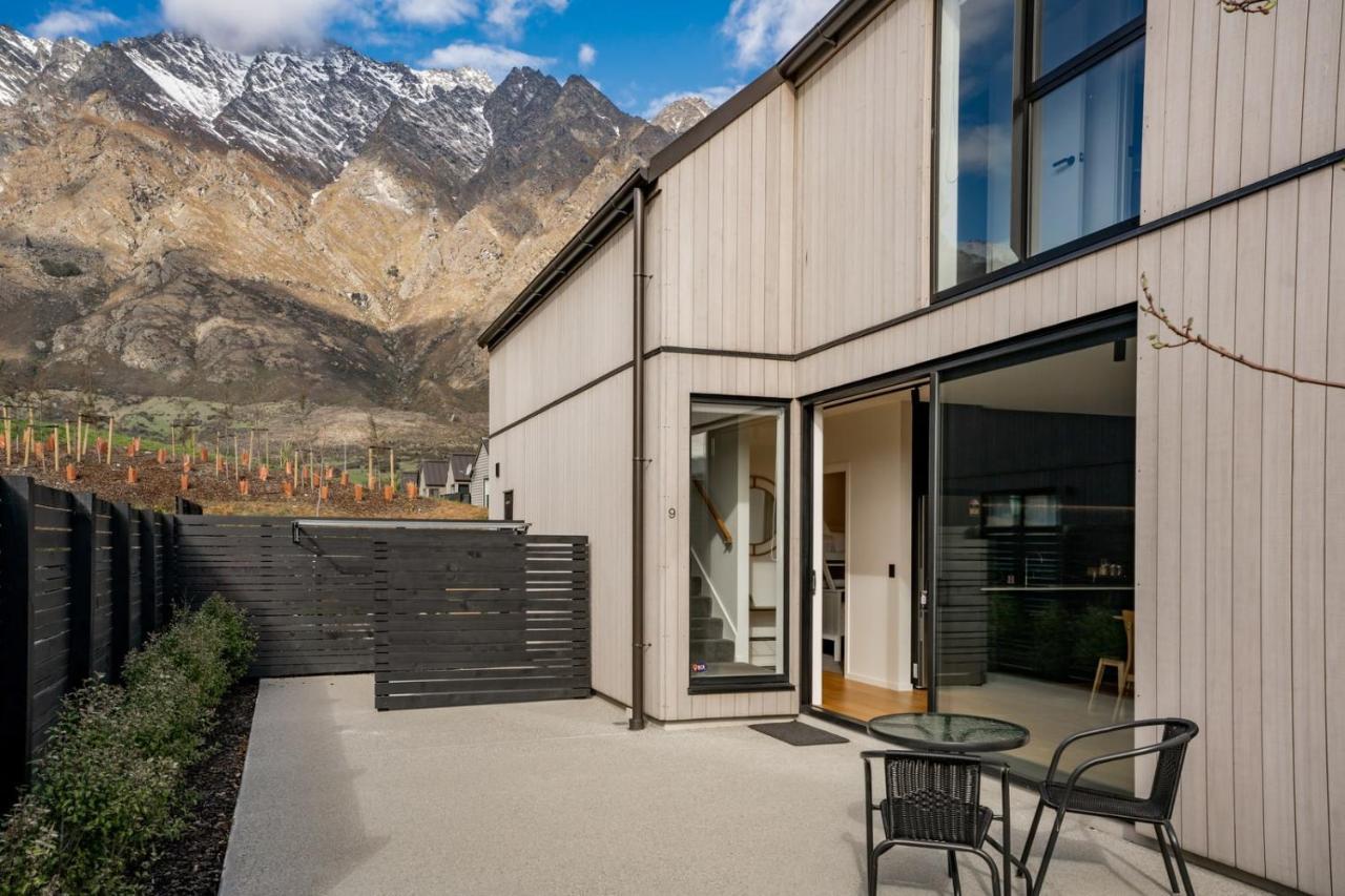 Nestled Below The Remarkables Queenstown Exterior foto